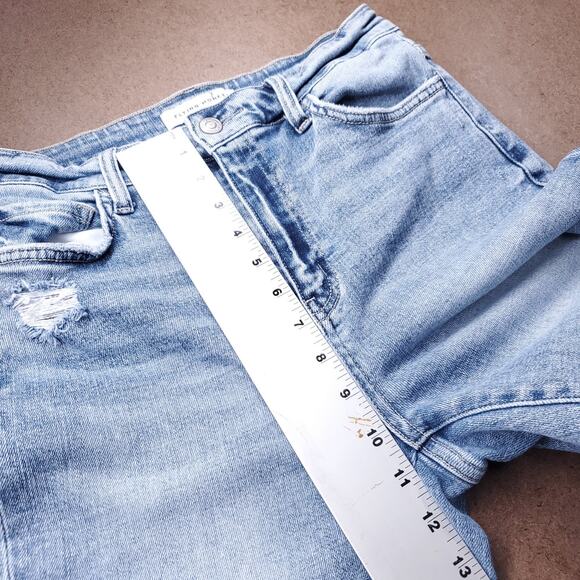 Flying Monkey Jeans Women 29 Lt Blue Straight Leg Distressed Y2K Grunge Casual - Picture 6 of 11